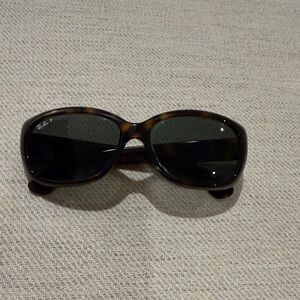 Ray-Ban Women's Tortoiseshell Frame Sunglasses with Dark Green Lenses